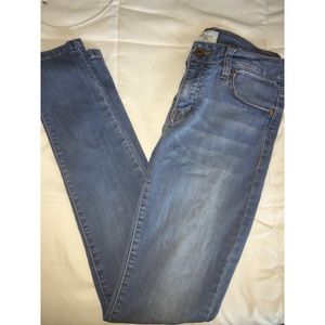High-Waisted Light Skinny Jeans 5